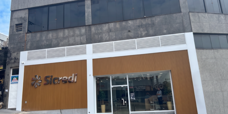Parceria entre CDL Itaquera e Sicredi Fortalece o Ecossistema Financeiro do Bairro