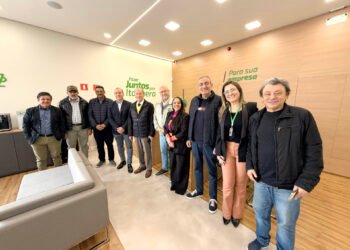 Associados conhecem os benefícios da parceria entre CDL Itaquera e Sicredi