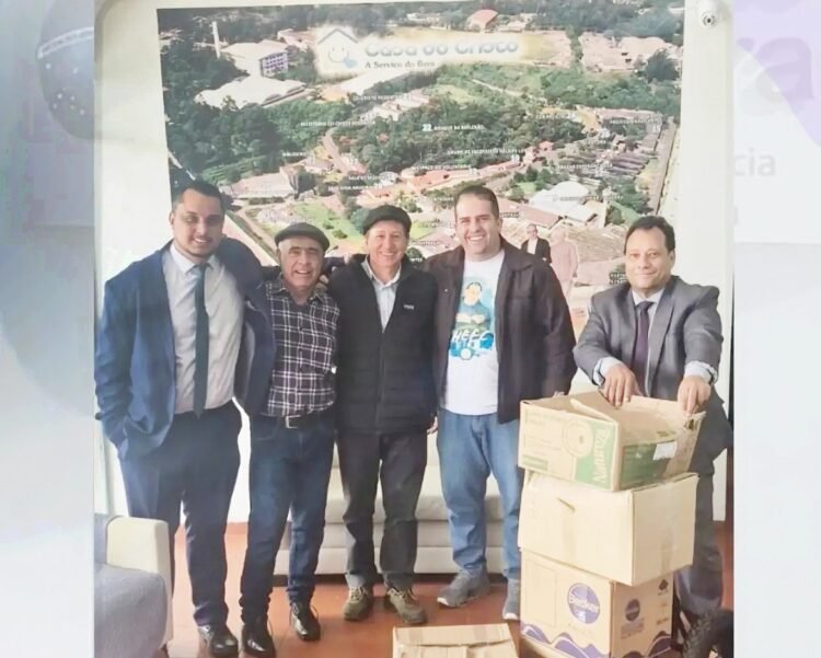 OAB Itaquera e CAASP entregam alimentos arrecadados à Casa do Cristo