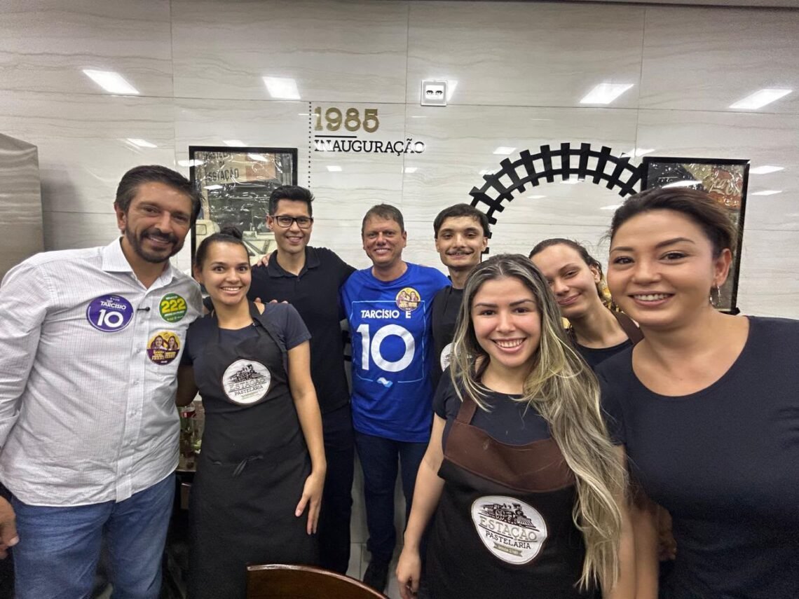 Caminhada em Itaquera – Ricardo Nunes e Tarcísio de Freitas reforçam importância do comércio local