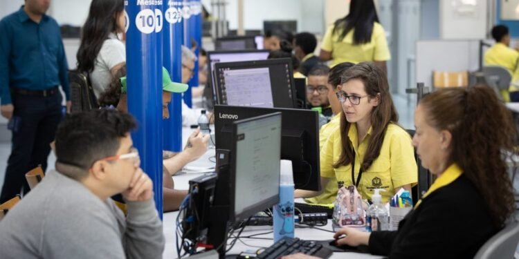 Abre e fecha do Dia do Servidor e Finados: confira o funcionamento dos serviços de SP