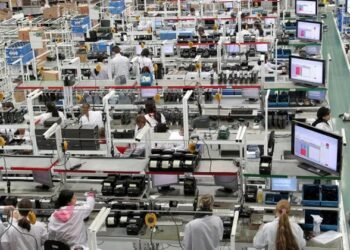 Estado de SP tem 3,2 mil vagas de emprego no setor de indústria nesta semana; confira