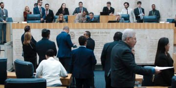 Plenário aprova projeto para regularizar 890 famílias