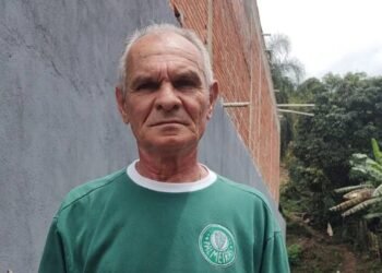 ‘Sem água é impossível sobreviver!’: morador comemora chegada da água encanada em comunidades de Arujá