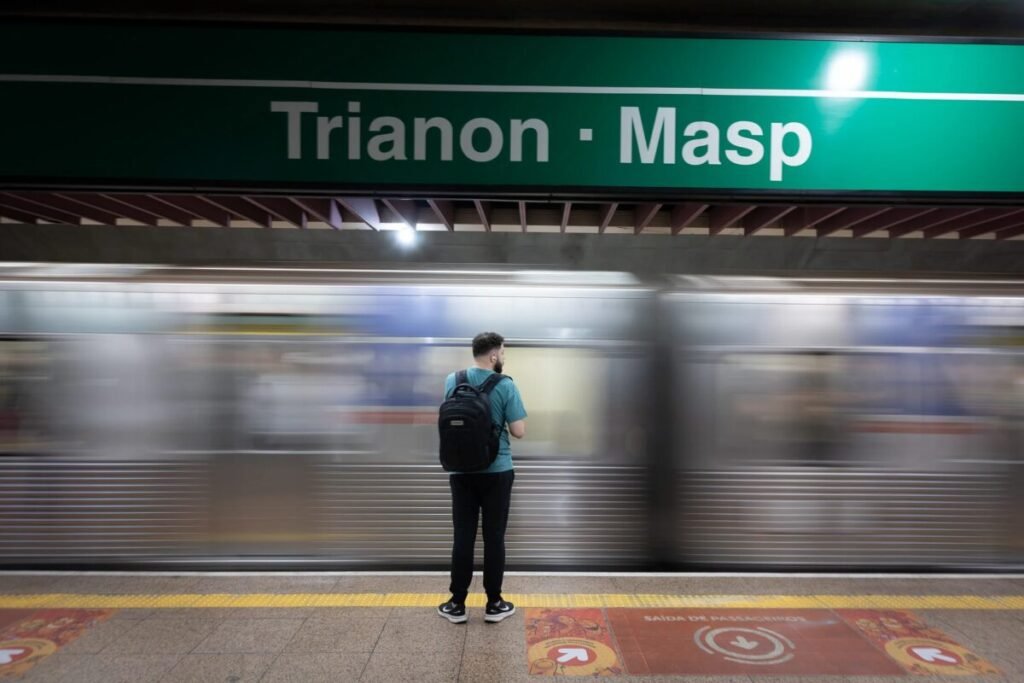 Veja como vai funcionar o Metrô durante o feriado prolongado de Finados